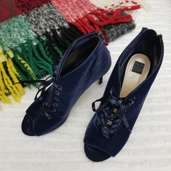 WHBM Blue Velvet Lace-Up Peep Toe Booties Size 9 - Picture 6 of 8